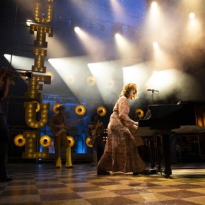 ‘Beautiful’ – Q&A with Molly-Grace Cutler playing Carole&nbsp;King